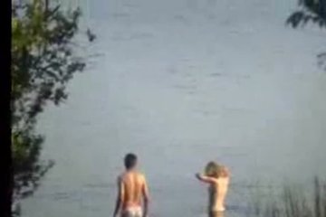 Секс на пруду