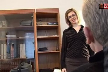 Сексуальная секретутка
