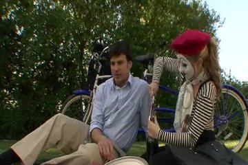 Тёлочка-мим дала незнакомцу