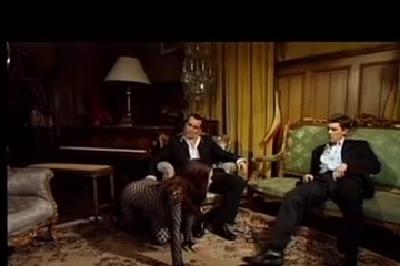 Покорная красотка для двух джентельменов