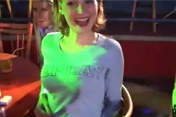 Пьяные девки оторвались на вечеринке