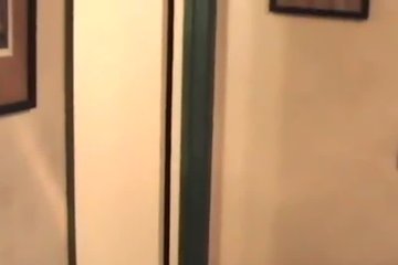 Парень застал красотку в ванной