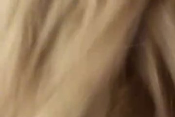 Кончил в дырочку подружке