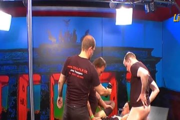 Несколько мужиков отодрали девку во все щели