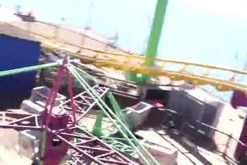 Девушки остались на постели одни заниматься любовью