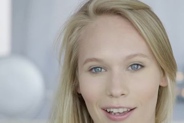 Лижет анус, а трахает во влагалище
