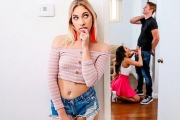 Khloe Kapri разошлась на пьяной вечеринке на полную