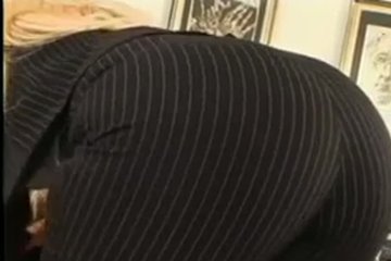Две жаркие малышки и их страсть