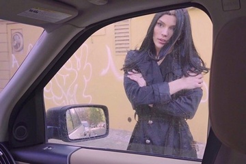 Привез к себе красивую проститутку и страстно её поимел